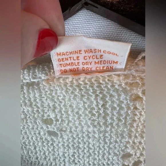 VTG pointelle knit ivory sweater size S-M (see measurements) ruffle neck romance - Picture 5 of 8